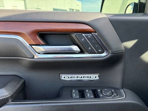 Used 2023 GMC Sierra 1500 Denali w/ Denali Reserve Package AWD/4WD image 12