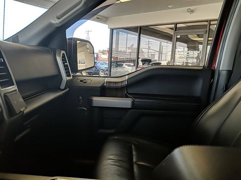 Used 2019 Ford F150 Lariat w/ Trailer Tow Package image 22