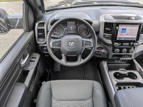 New 2026 RAM 1500 Express AWD/4WD image 15