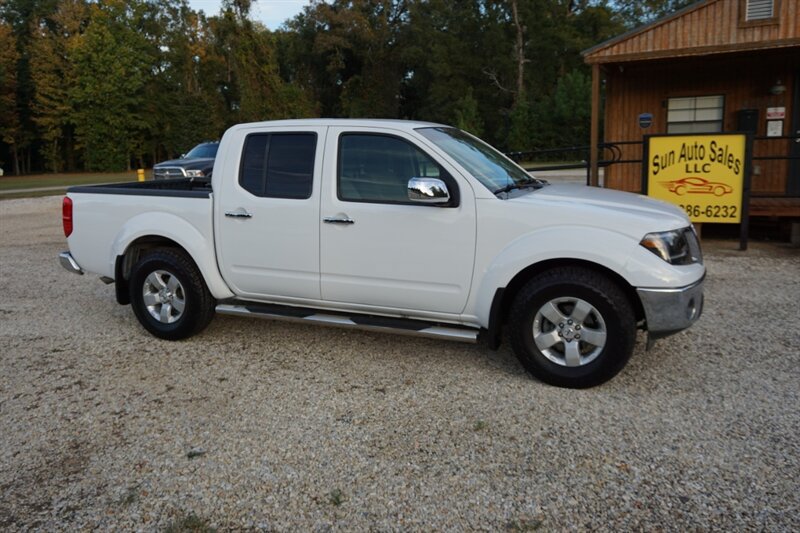 Used 2009 Nissan Frontier SE w/ SE Value Truck Pkg RWD image 26
