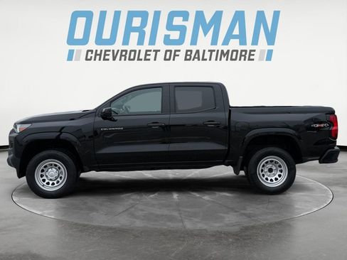 Used 2024 Chevrolet Colorado W/T w/ Safety Package image 3