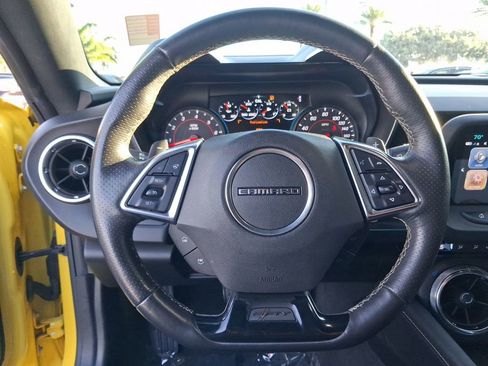 Used 2017 Chevrolet Camaro SS RWD image 15