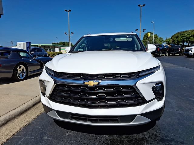 Used 2024 Chevrolet Blazer LT w/ Convenience Package FWD image 2