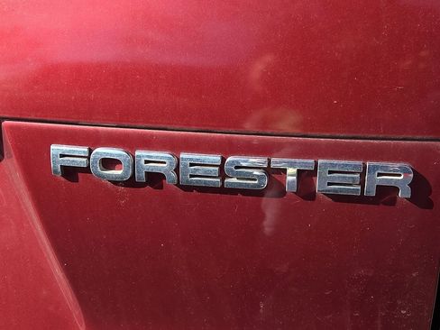 Used 2011 Subaru Forester 2.5X Touring image 4