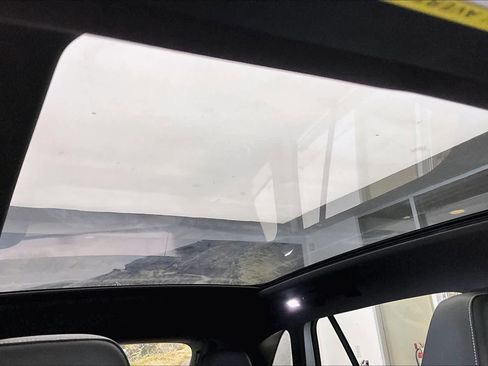 Used 2023 Volkswagen ID.4 S image 13