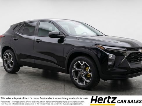 Used 2025 Chevrolet Trax LT FWD image 1