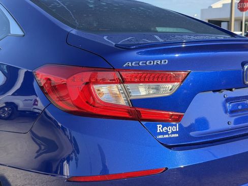 Used 2020 Honda Accord Sport image 11