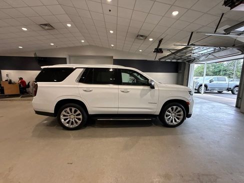 Used 2021 Chevrolet Tahoe Premier AWD/4WD image 8