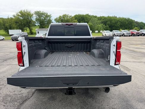 Used 2024 Chevrolet Silverado 2500 LTZ w/ LTZ Plus Package AWD/4WD image 12