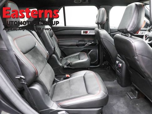 Used 2022 Ford Explorer ST-Line image 25