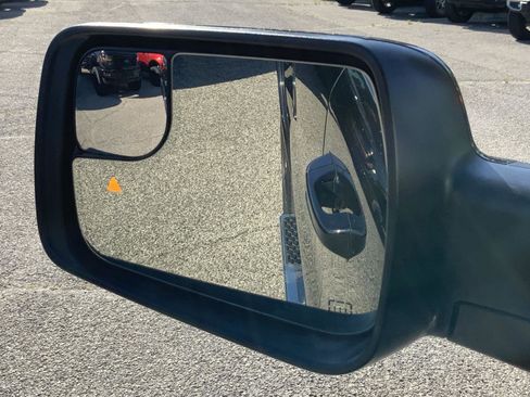 Used 2022 RAM 1500 Laramie AWD/4WD image 21