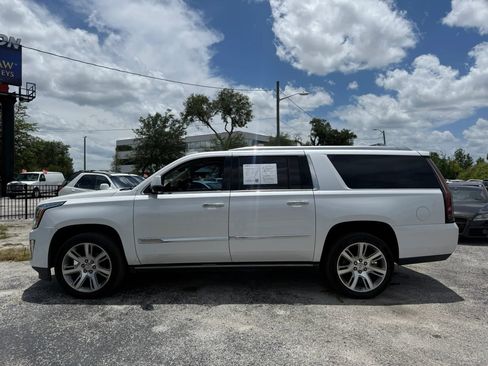 Used 2016 Cadillac Escalade ESV Premium RWD image 5