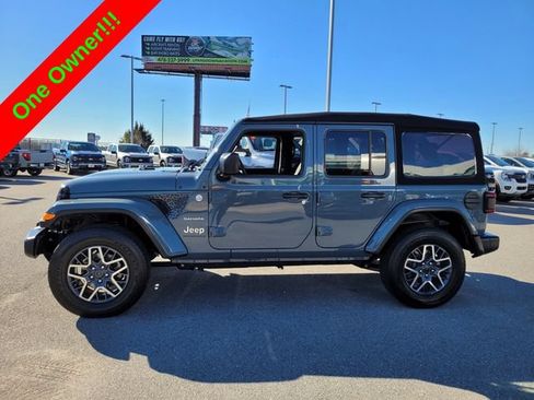 Used 2024 Jeep Wrangler Unlimited Sahara AWD/4WD image 4