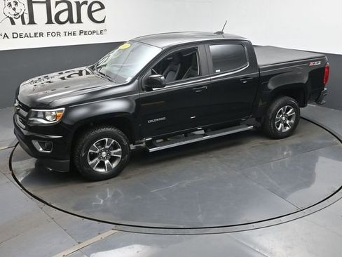 Used 2020 Chevrolet Colorado Z71 w/ LPO, Premium Interior Package image 43