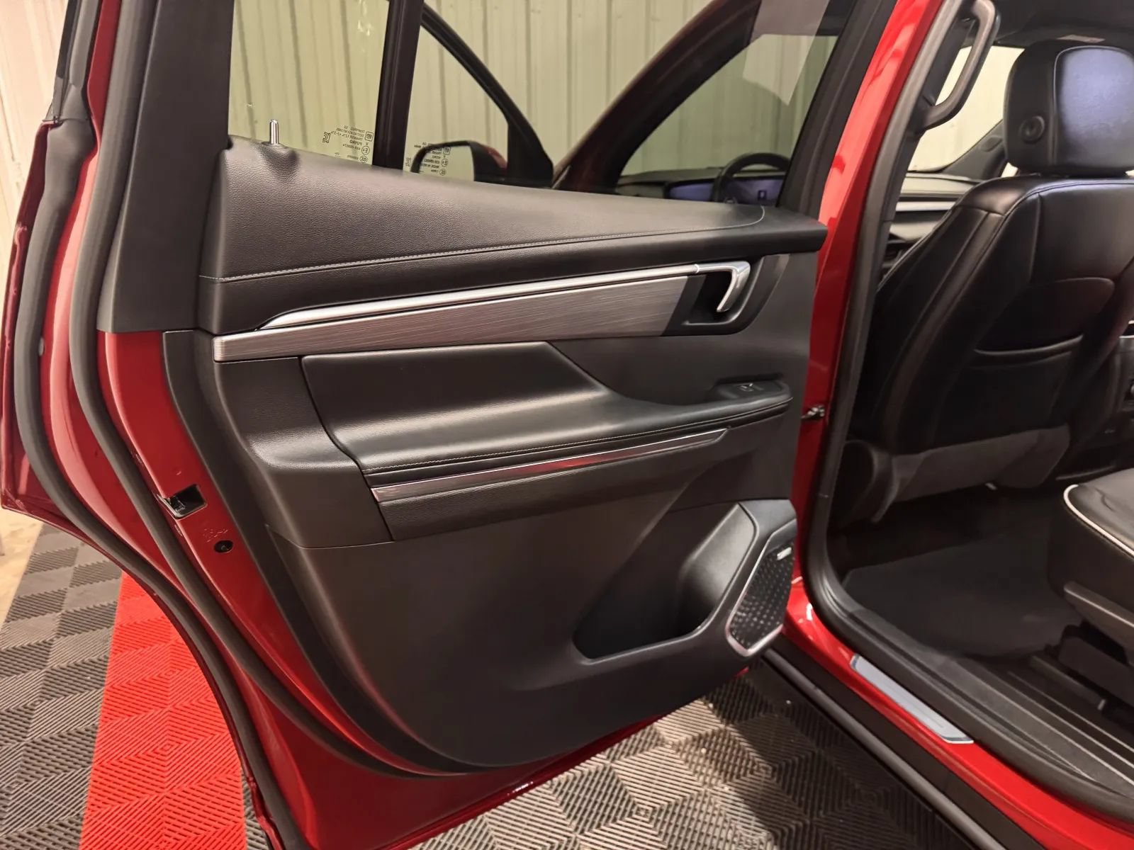 Used 2026 Buick Enclave Preferred w/ Power Package FWD image 38