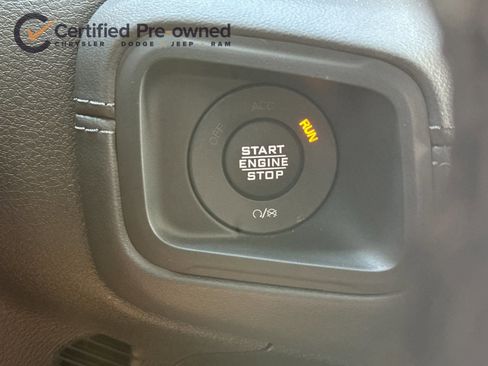 Certified 2025 Jeep Wrangler Unlimited Rubicon 4xe w/ Convenience Group AWD/4WD image 23