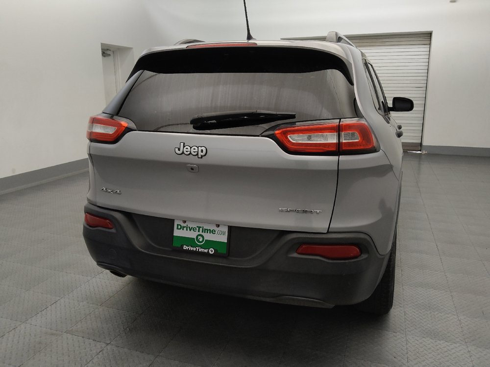 Used 2017 Jeep Cherokee Sport AWD/4WD image 7
