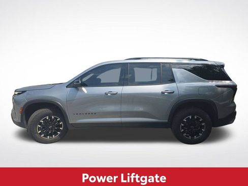Used 2025 Chevrolet Traverse Z71 w/ Driver Confidence Package AWD/4WD image 9