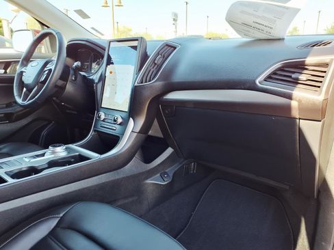 Certified 2024 Ford Edge SEL w/ Convenience Package AWD/4WD image 10