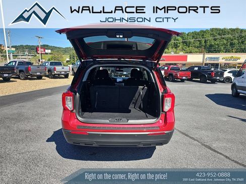 Used 2023 Ford Explorer XLT image 49