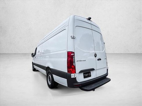 Used 2026 Mercedes-Benz Sprinter 2500 image 8