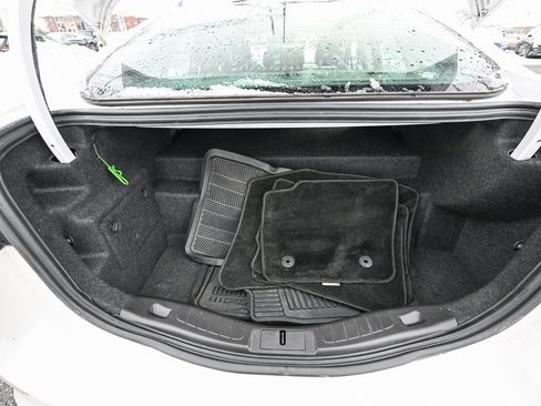 Used 2014 Ford Fusion Energi SE w/ Driver Assist Package image 16