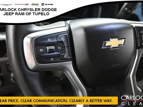 Used 2024 Chevrolet Silverado 1500 LT w/ Z71 Off-Road Package AWD/4WD image 17