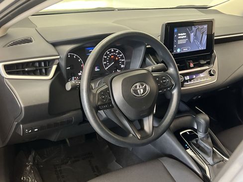 Used 2024 Toyota Corolla LE FWD image 15