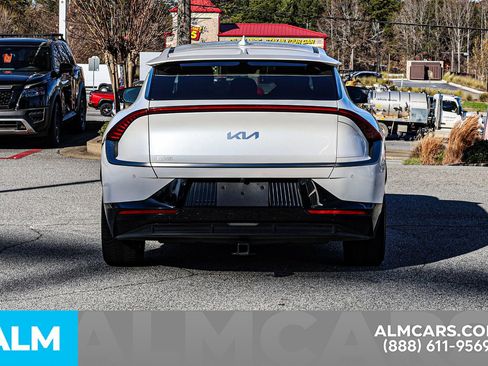 Used 2022 Kia EV6 Wind image 12