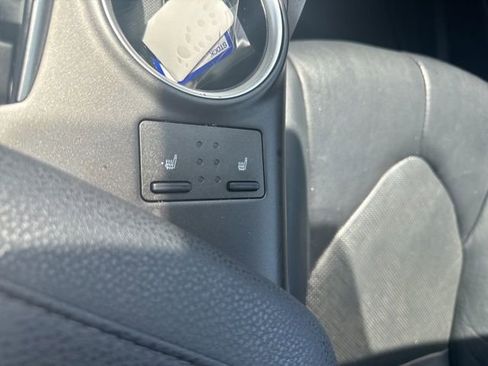 Used 2024 Toyota Camry XLE FWD image 20
