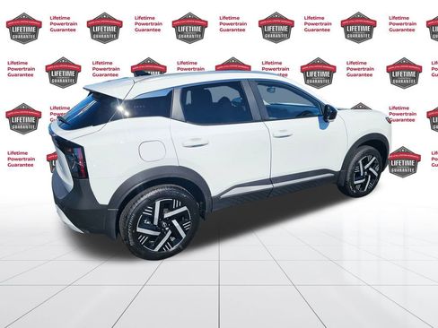 New 2026 Nissan Kicks SV image 7