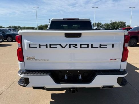 Used 2022 Chevrolet Silverado 1500 RST AWD/4WD image 4