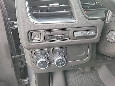 Used 2022 GMC Yukon AT4 w/ AT4 Premium Package AWD/4WD image 15