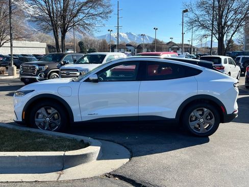 Used 2022 Ford Mustang Mach-E Select image 15