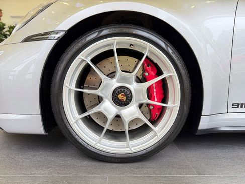 Used 2022 Porsche 911 Turbo image 28