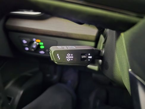 Used 2025 Audi Q5 2.0T Premium image 16