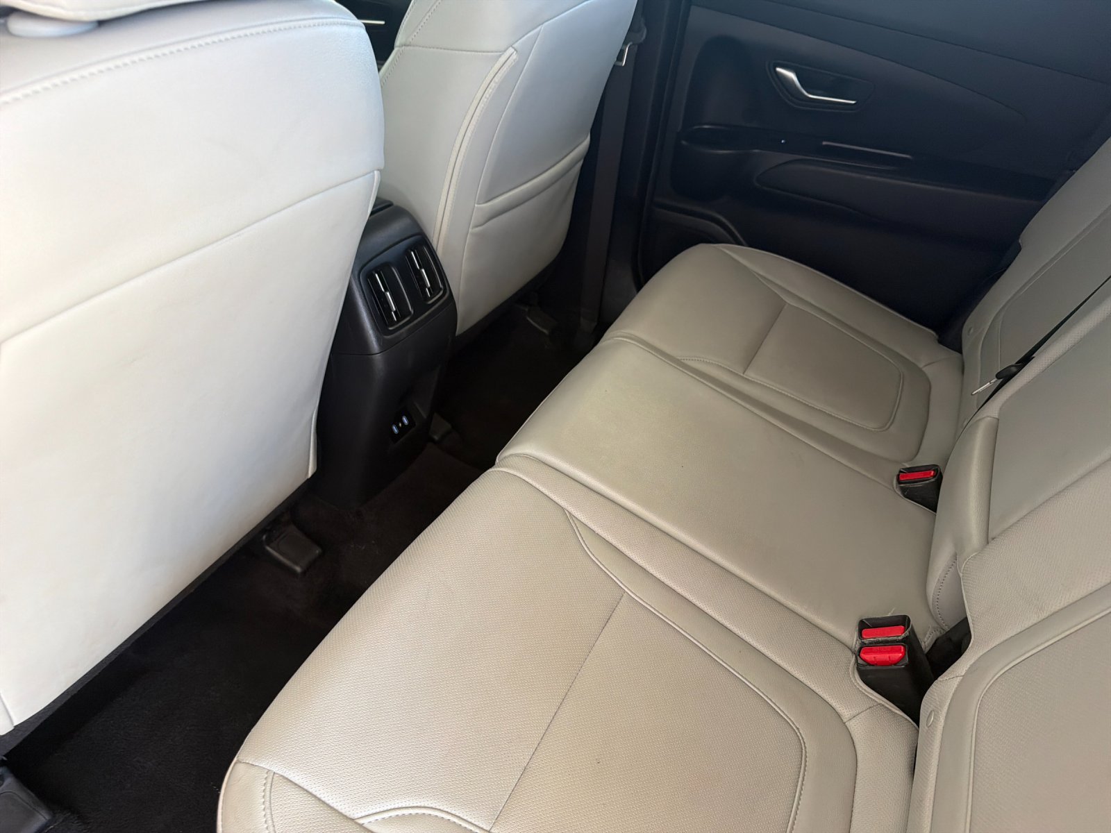 Used 2025 Hyundai Santa Cruz SEL AWD/4WD image 13