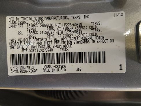 Used 2013 Toyota Tundra 4x4 Double Cab w/ TRD Off-Road Pkg image 33