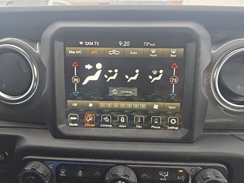 Used 2023 Jeep Gladiator Overland w/ LED Lighting Group AWD/4WD image 24