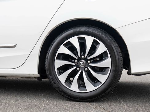 Used 2017 Honda Accord EX-L image 15