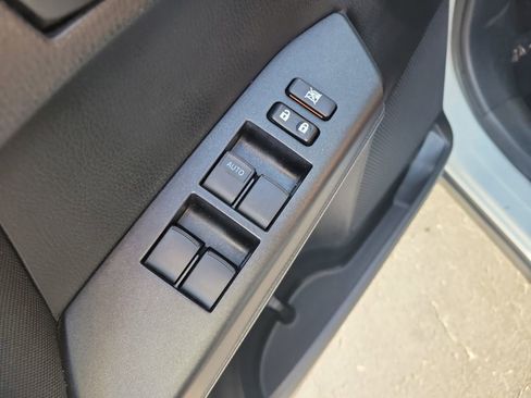 Used 2018 Toyota RAV4 LE image 16