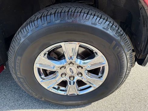 Used 2016 Ford F150 Lariat w/ Equipment Group 502A Luxury image 12