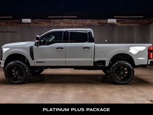 Used 2026 Ford F250 Platinum w/ Platinum Plus Package AWD/4WD image 6