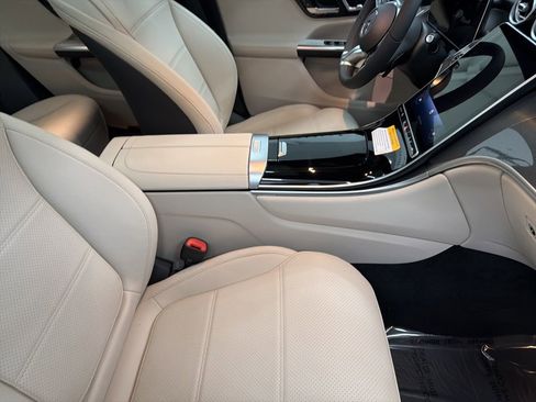 New 2026 Mercedes-Benz GLC 300 image 30