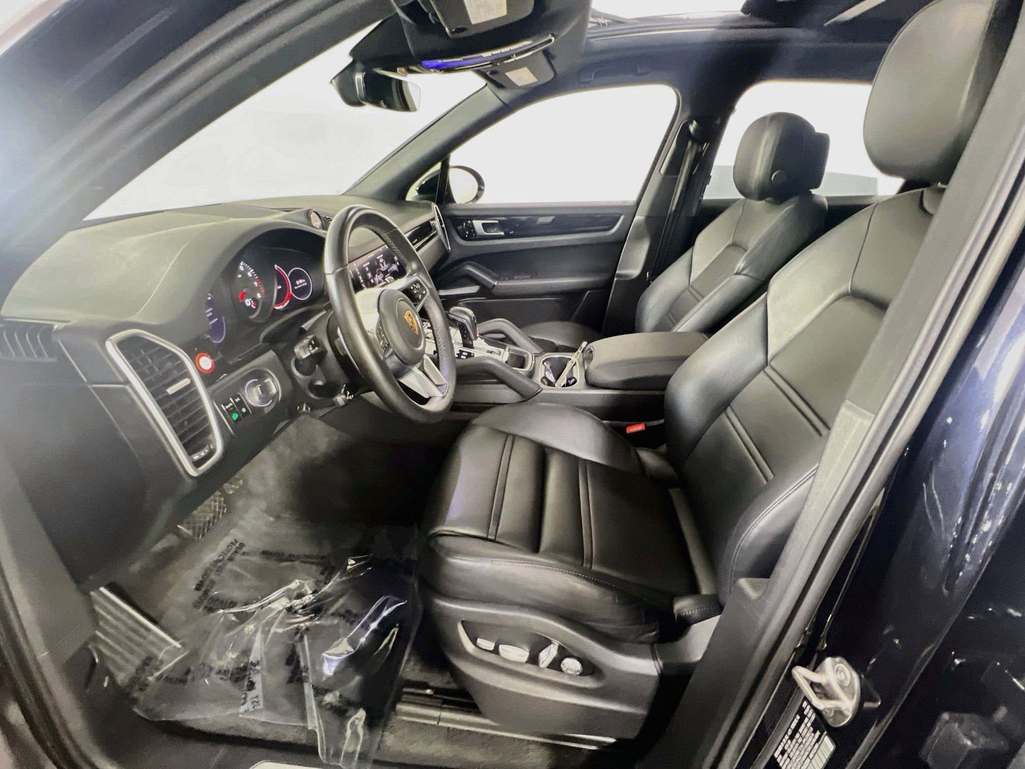 Used 2021 Porsche Cayenne AWD/4WD image 21