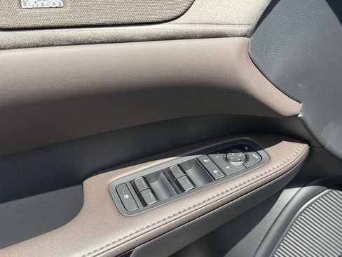 New 2026 Lexus RX 450h AWD image 11