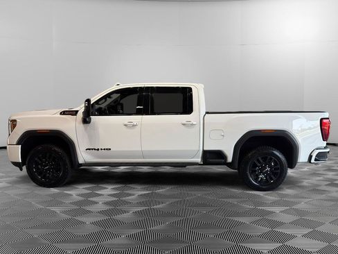 Used 2022 GMC Sierra 2500 AT4 w/ AT4 Premium Plus Package AWD/4WD image 2