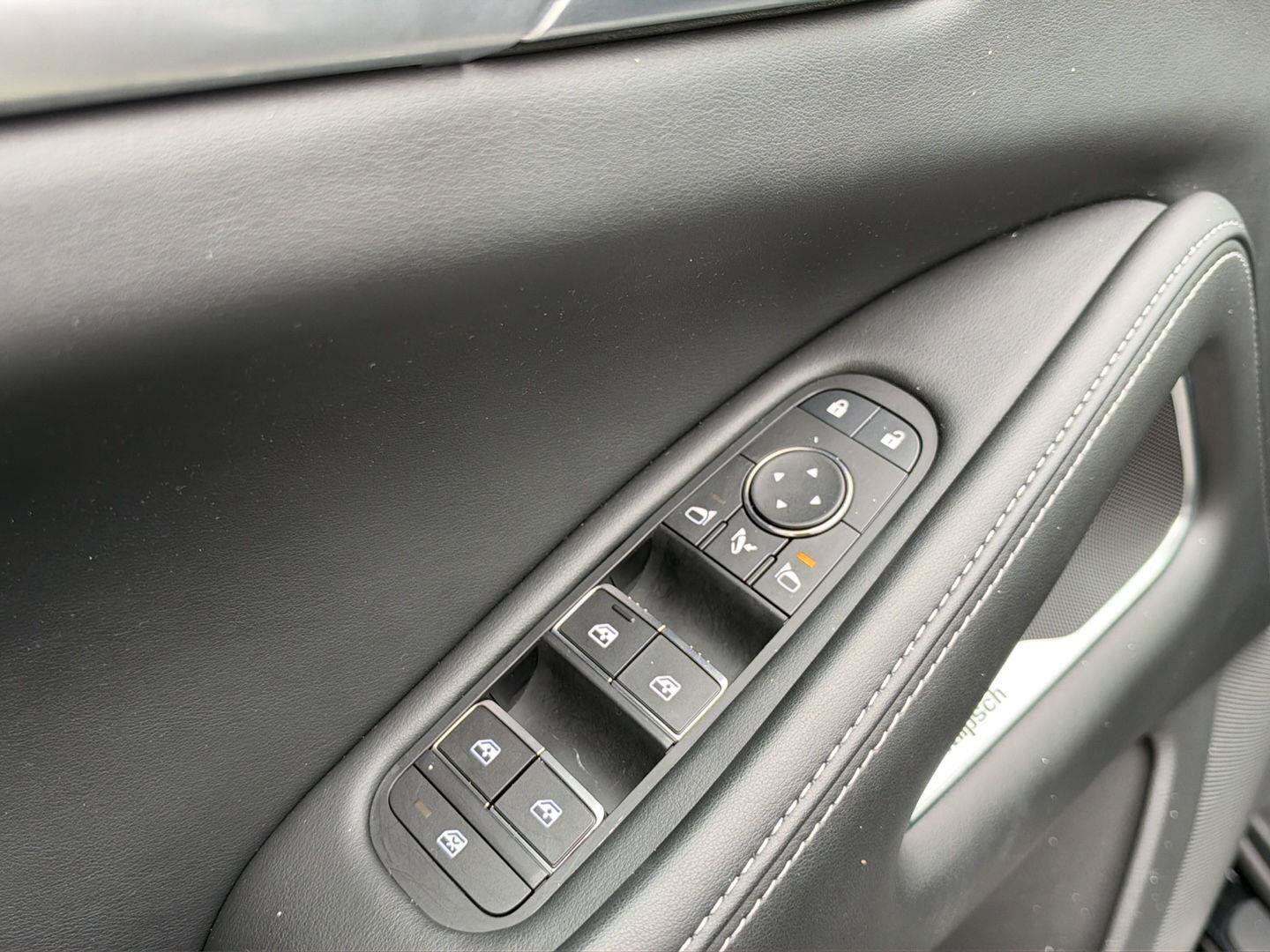 Used 2026 INFINITI QX60 Luxe w/ Cargo Package AWD/4WD image 22