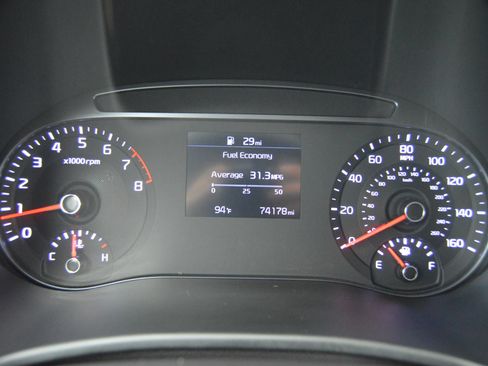 Used 2020 Kia Soul LX FWD image 12