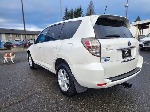 Used 2014 Toyota RAV4 EV image 7